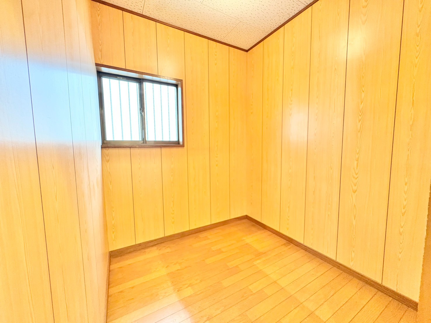寝屋川市南水苑町　中古戸建